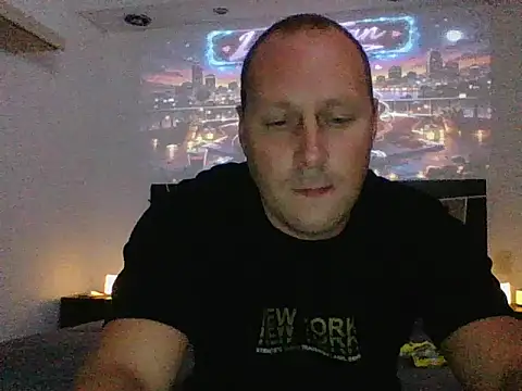 Snapshot of lustonfan chatting on 03-08-26, 04:16 lustonfan online show from 03-08-26, 04:16