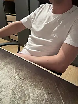 Nira16 online show from 03-14-26, 07:52