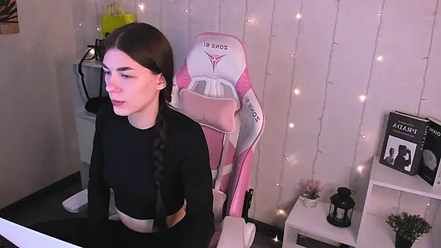 LunaRossaa online show from 03-09-26, 11:53