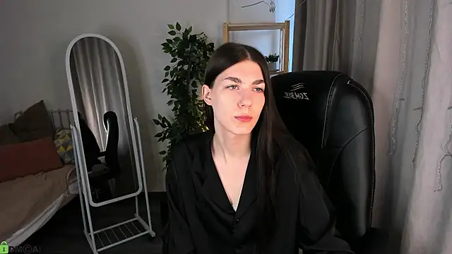 Snapshot of LunaRossaa chatting on 06-03-26, 11:54 LunaRossaa online show from 06-03-26, 11:54