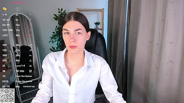 Snapshot of LunaRossaa chatting on 06-09-26, 12:00 LunaRossaa online show from 06-09-26, 12:00
