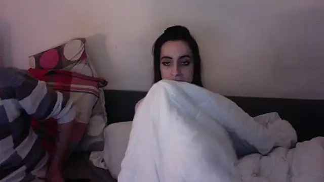 Snapshot of chiara-mario chatting on 03-28-26, 05:07 chiara-mario online show from 03-28-26, 05:07
