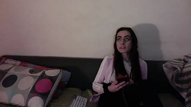 Snapshot of chiara-mario chatting on 04-10-26, 10:36 chiara-mario online show from 04-10-26, 10:36
