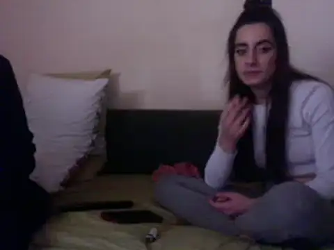 Snapshot of chiara-mario chatting on 04-17-26, 04:43 chiara-mario online show from 04-17-26, 04:43