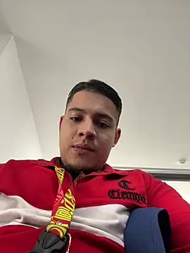 OliverTabordaa online show from 04-09-26, 06:35