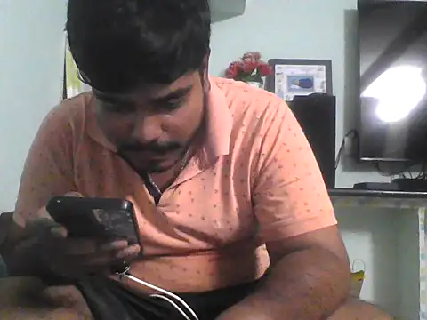 Snapshot of Foxboy65 chatting on 06-08-26, 07:14 Foxboy65 online show from 06-08-26, 07:14