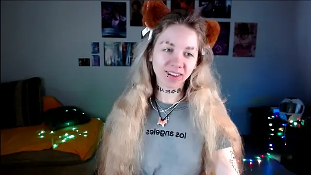 Snapshot of Nica_Kawaii chatting on 05-15-26, 01:18 Nica Kawaii online show from 05-15-26, 01:18