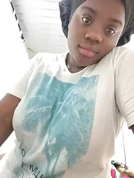 Snapshot of YourLiaa_ chatting on 04-28-26, 06:07 YourLiaa online show from 04-28-26, 06:07