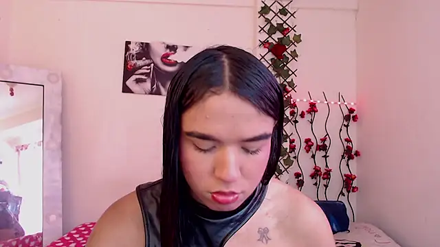 Candyy doll   online show from 04-16-26, 07:14