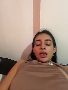 leilani X online show from 04-28-26, 02:33
