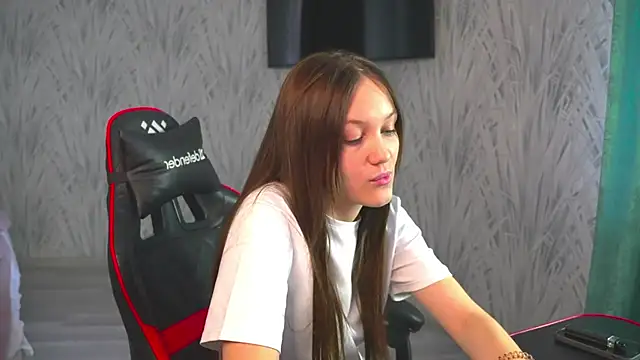 MeiRhew online show from 03-10-26, 08:41