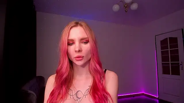 Snapshot of Amelia_Rossy chatting on 03-17-26, 10:46 Amelia Rossy online show from 03-17-26, 10:46