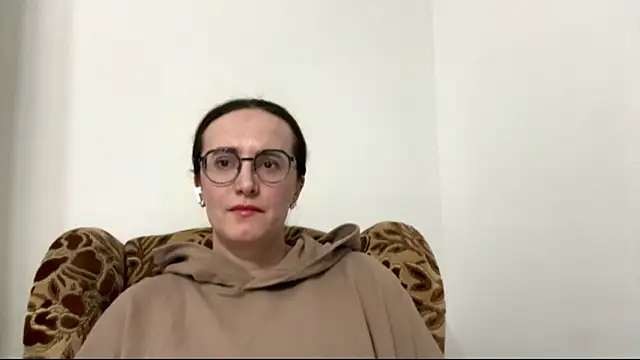 SofiaTease online show from 03-17-26, 04:43