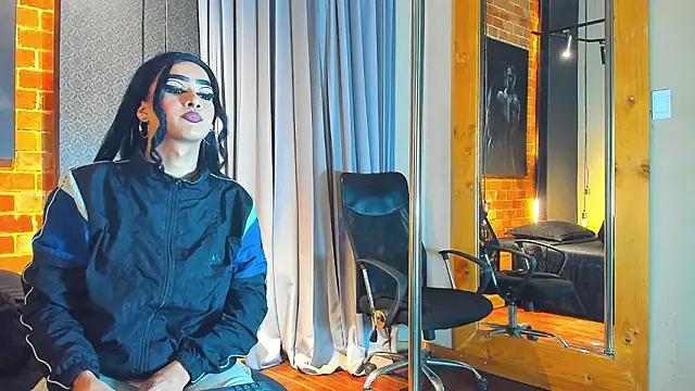 Sienna Dark online show from 03-14-26, 11:15