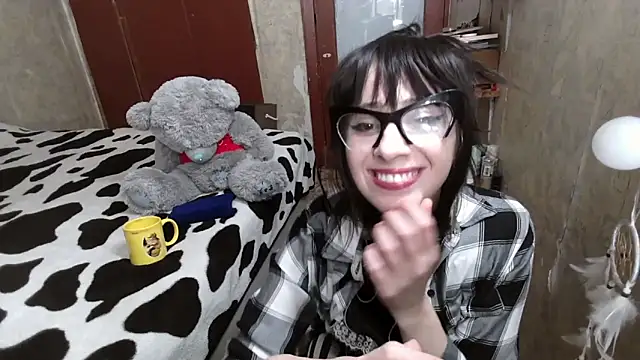 Barbie Rococo online show from 04-19-26, 04:17