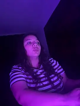 Snapshot of cute_snowlove chatting on 04-12-26, 12:15 cute snowlove online show from 04-12-26, 12:15