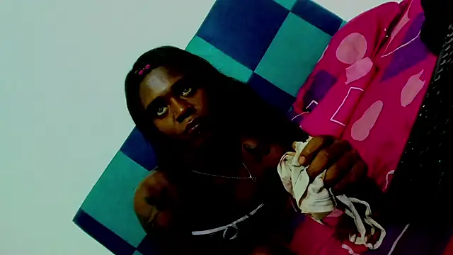 laaura dolll online show from 04-05-26, 03:42