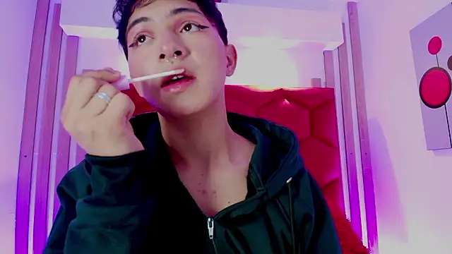 Cristopher Wild online show from 03-17-26, 09:51