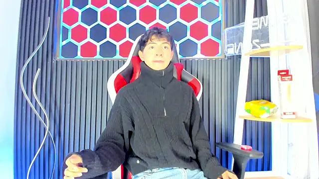 Cristopher Wild online show from 04-12-26, 08:03