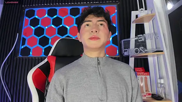 Cristopher Wild online show from 04-22-26, 07:59