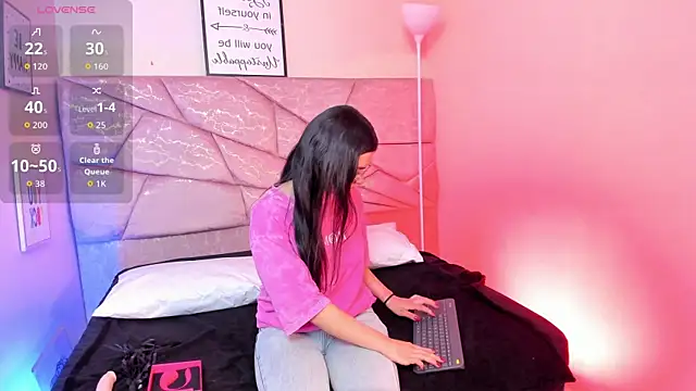 Amara Velle online show from 05-12-26, 01:08