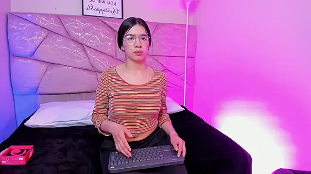 Amara Velle online show from 05-29-26, 12:58