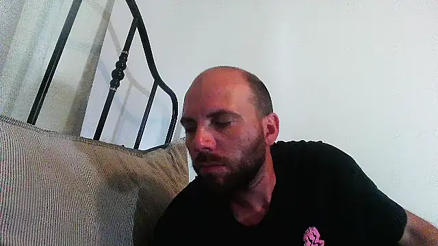 Snapshot of experiencelove chatting on 08-06-26, 06:10 experiencelove online show from 08-06-26, 06:10