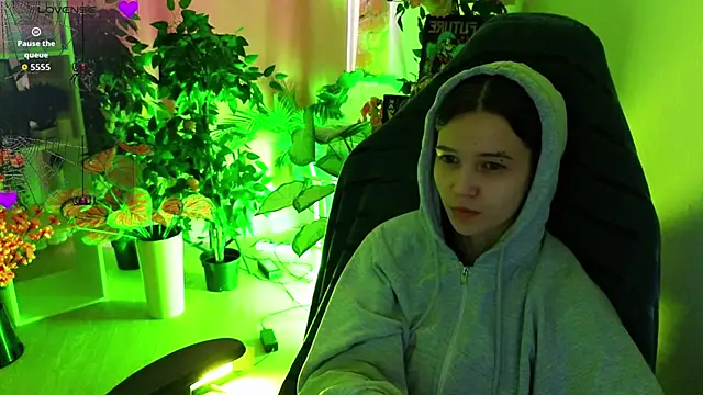 Snapshot of GG_Viper chatting on 05-06-26, 03:17 GG Viper online show from 05-06-26, 03:17