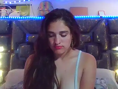 Snapshot of Thaliass chatting on 03-18-26, 03:15 Thaliass online show from 03-18-26, 03:15