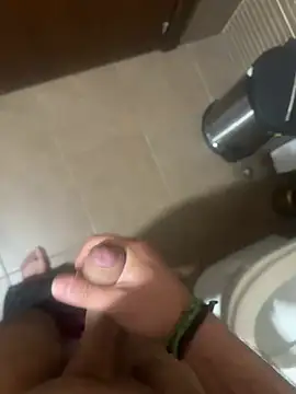 nikos 17 online show from 04-20-26, 08:54