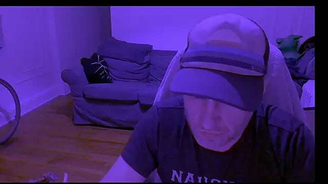 Snapshot of NeonDancer chatting on 03-06-26, 04:31 NeonDancer online show from 03-06-26, 04:31