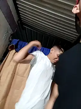 3hornys-straights online show from 03-06-26, 04:20