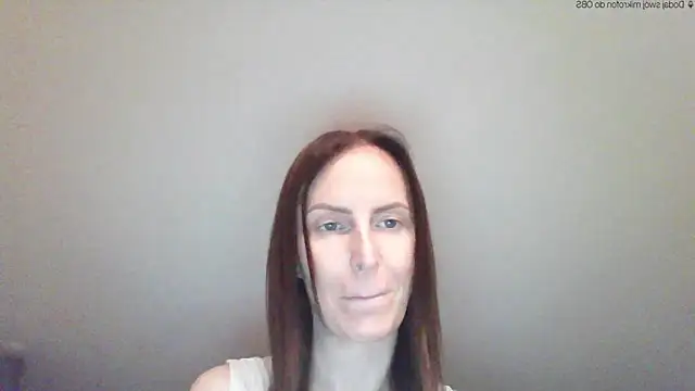 Snapshot of AnnaTight chatting on 04-24-26, 08:33 AnnaTight online show from 04-24-26, 08:33