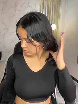 Snapshot of Catalinaa01 chatting on 05-24-26, 03:22 Catalinaa01 online show from 05-24-26, 03:22
