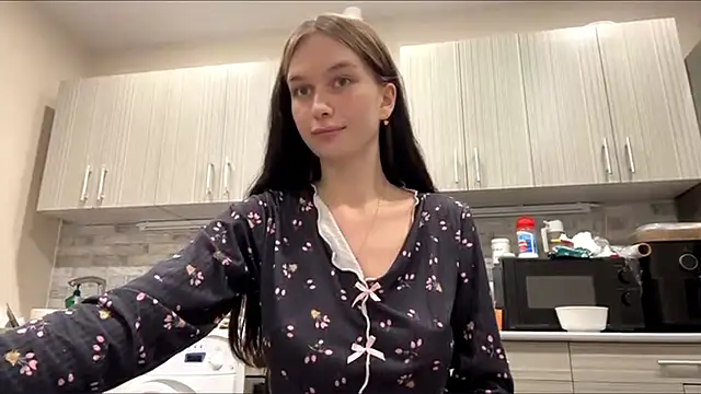 LaraDraggoo online show from 03-29-26, 07:14