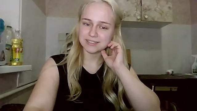 Barbie   girl online show from 04-08-26, 07:14