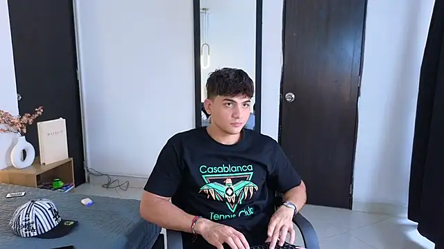 MrAdonis  online show from 03-31-26, 07:25