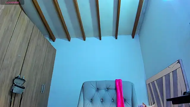 SkyeGabbyRose online show from 07-01-26, 10:06