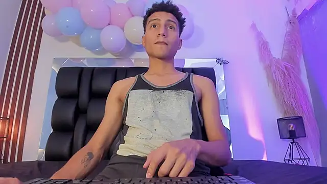 choco dick  online show from 04-06-26, 07:48