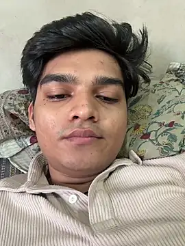 Snapshot of sidhux782 chatting on 06-20-26, 12:30 sidhux782 online show from 06-20-26, 12:30