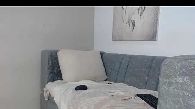 queen adhara online show from 05-22-26, 12:33