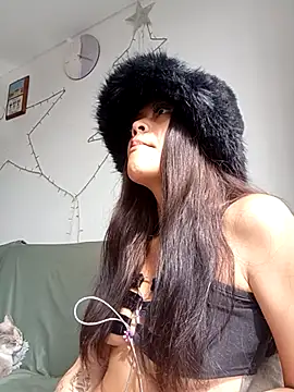 Cloe pink1 online show from 04-20-26, 01:58