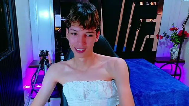 Stefany PiInk online show from 04-08-26, 12:16