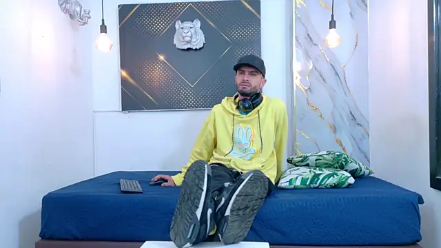 KingOfTemptation online show from 06-18-26, 03:51