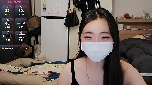 Berry Chuu online show from 06-13-26, 07:56