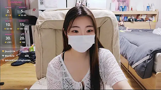 Berry Chuu online show from 07-22-26, 09:56