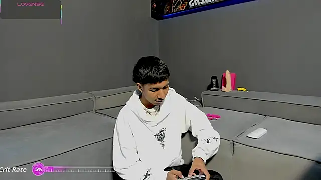 Ender h0tt online show from 05-30-26, 01:52