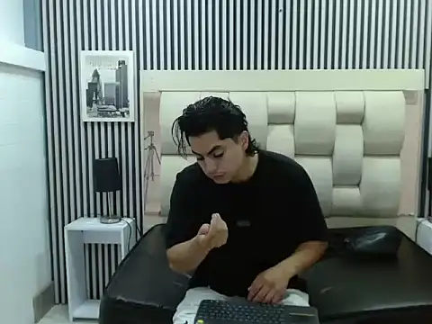 Alex Wolft online show from 03-27-26, 12:27