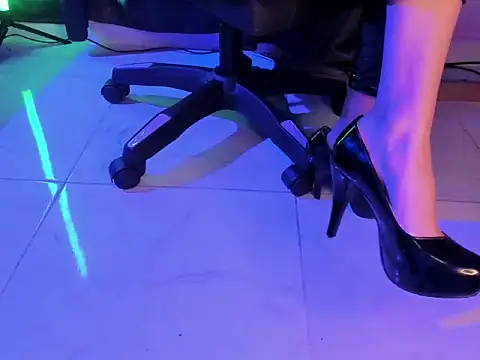 LadyIvanna online show from 04-10-26, 04:44