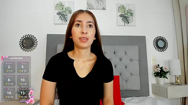 Snapshot of Arya_Grey chatting on 03-26-26, 11:38 Arya Grey online show from 03-26-26, 11:38